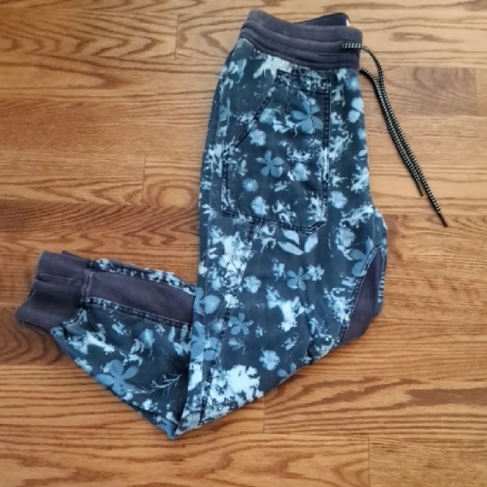 Anthropologie Floral Nomad Pant - Blue and Black - Picture 6 of 6